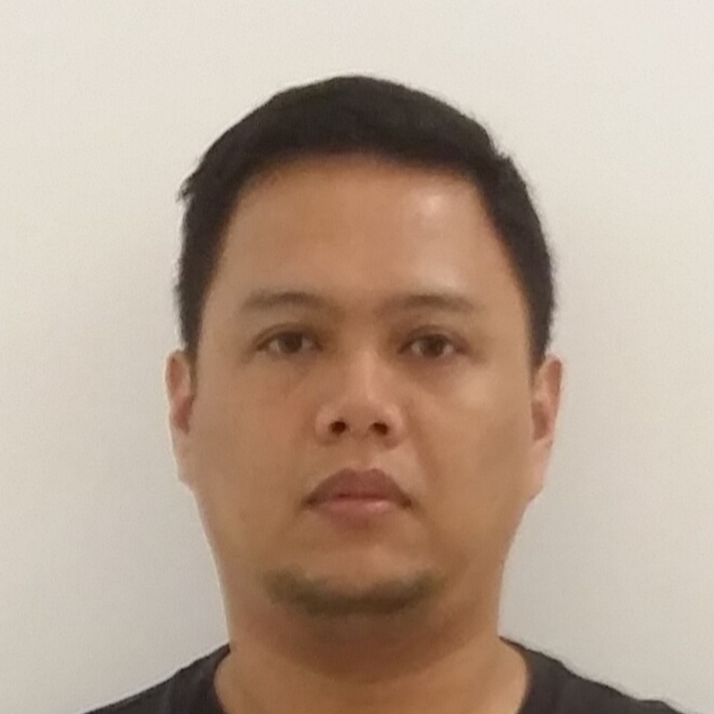 Meet your Posher, Tom